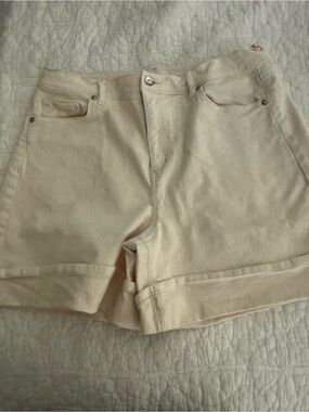 LOFT jean shorts cuffed cream Size 12 - 31